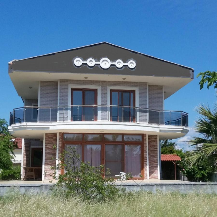Ayvalik Camlik Villalari Luaran gambar