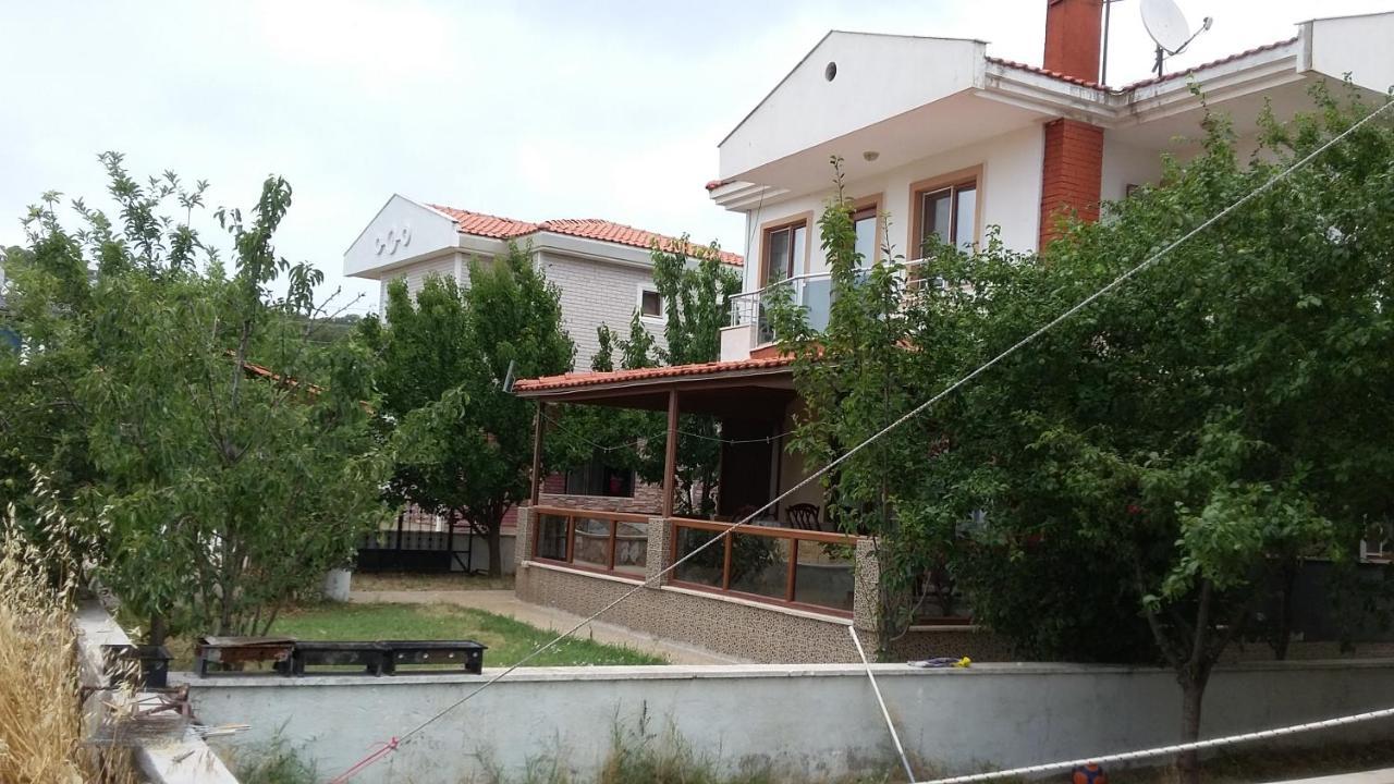 Ayvalik Camlik Villalari Luaran gambar