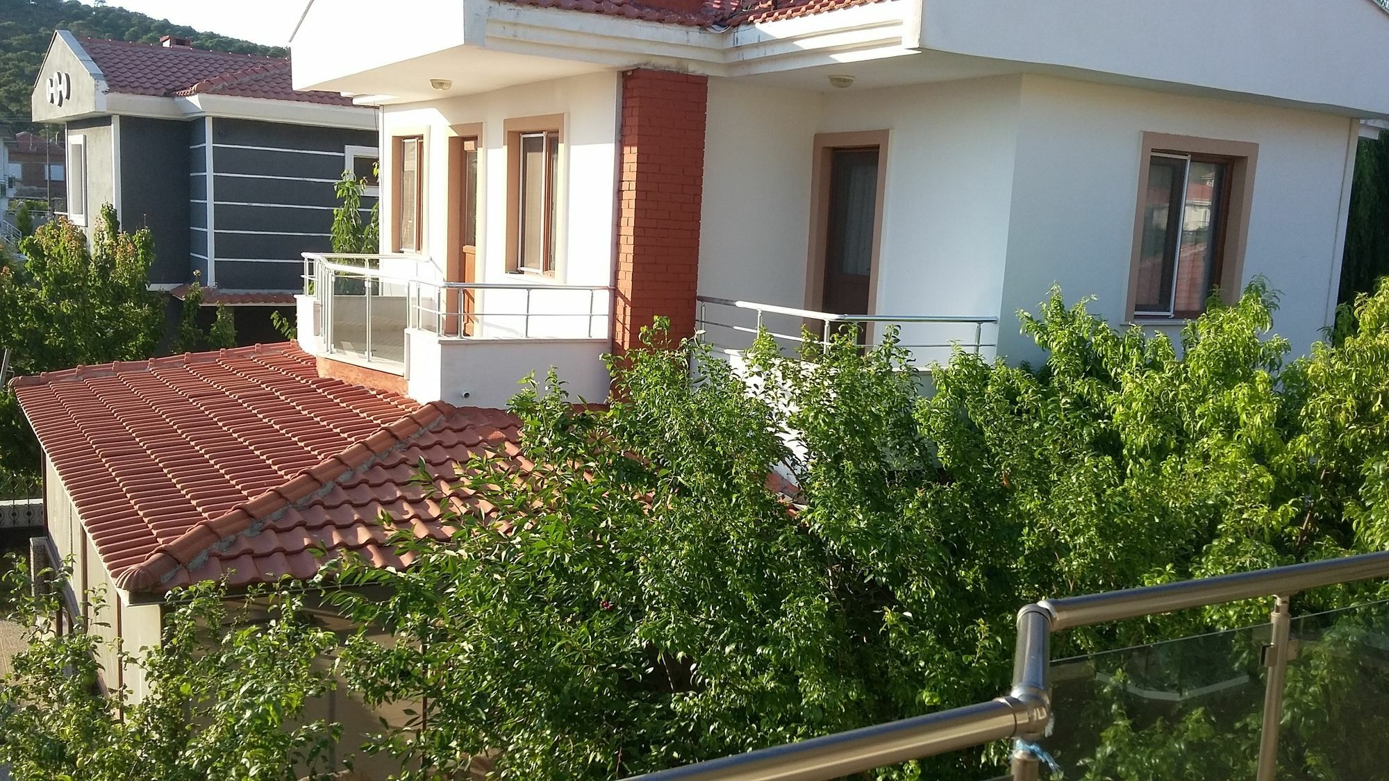 Ayvalik Camlik Villalari Luaran gambar